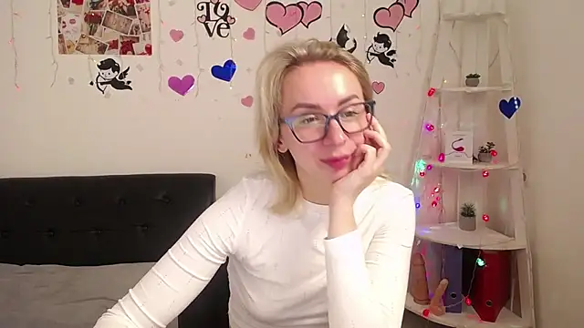 Snapshot of VasilisaSii chatting on 01.15.25 VasilisaSii online show from 01.15.25