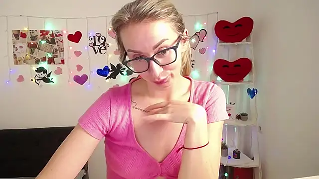 Snapshot of VasilisaSii chatting on 03.01.25 VasilisaSii online show from 03.01.25
