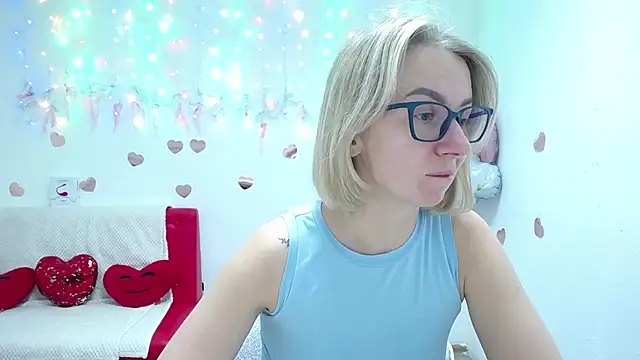 Snapshot of VasilisaSii chatting on 09.12.25 VasilisaSii online show from 09.12.25