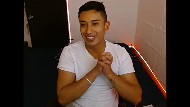 Snapshot of Davixx258 chatting on 02.06.25 Davixx258 online show from 02.06.25