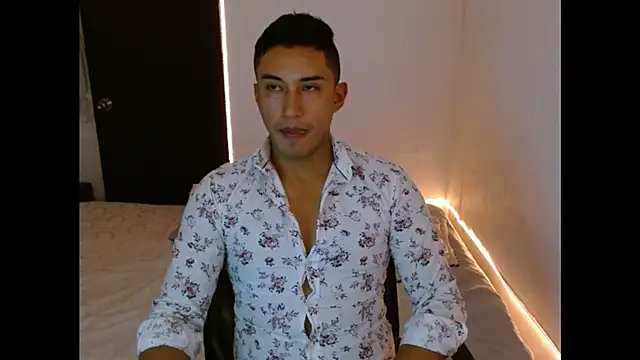 Snapshot of Davixx258 chatting on 02.24.25 Davixx258 online show from 02.24.25