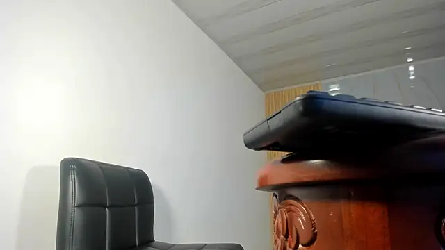 Keila Mendoza online show from 02.11.26