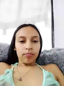 Snapshot of emma_ambar chatting on 12.01.24 emma ambar online show from 12.01.24