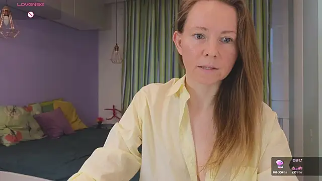 Snapshot of JanePearl chatting on 12.06.24 JanePearl online show from 12.06.24