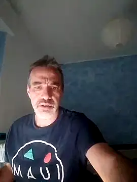 Snapshot of Marcolino183 chatting on 12.16.24 Marcolino183 online show from 12.16.24