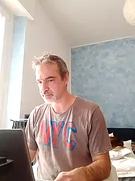 Snapshot of Marcolino183 chatting on 01.21.25 Marcolino183 online show from 01.21.25