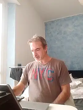 Snapshot of Marcolino183 chatting on 01.21.25 Marcolino183 online show from 01.21.25