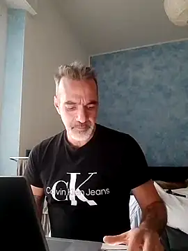 Snapshot of Marcolino183 chatting on 01.29.25 Marcolino183 online show from 01.29.25