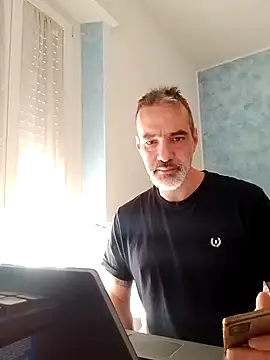 Snapshot of Marcolino183 chatting on 02.05.25 Marcolino183 online show from 02.05.25