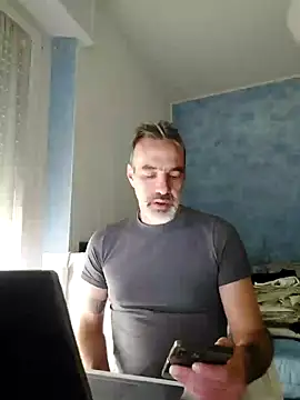 Snapshot of Marcolino183 chatting on 02.07.25 Marcolino183 online show from 02.07.25