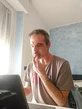 Snapshot of Marcolino183 chatting on 03.17.25 Marcolino183 online show from 03.17.25