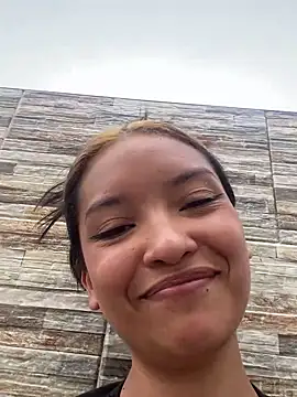 Snapshot of baby_lizy chatting on 12.25.24 baby lizy online show from 12.25.24