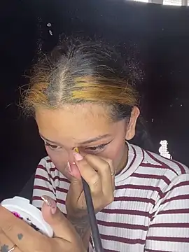 Snapshot of baby_lizy chatting on 01.25.25 baby lizy online show from 01.25.25