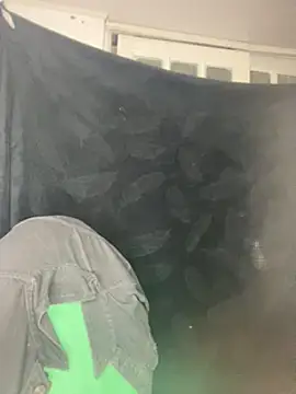 Snapshot of baby_lizy chatting on 01.27.25 baby lizy online show from 01.27.25