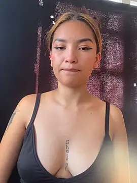 Snapshot of baby_lizy chatting on 02.09.25 baby lizy online show from 02.09.25