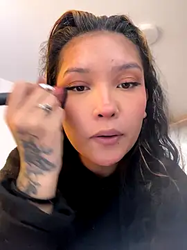 Snapshot of baby_lizy chatting on 09.23.25 baby lizy online show from 09.23.25