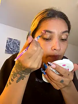 Snapshot of baby_lizy chatting on 10.13.25 baby lizy online show from 10.13.25