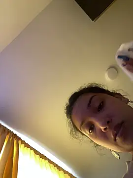 Snapshot of baby_lizy chatting on 11.05.25 baby lizy online show from 11.05.25