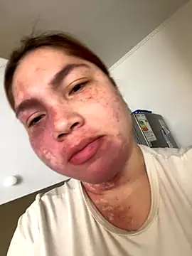 WhiteWomen online show from 09.08.25