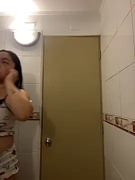 WhiteWomen online show from 11.21.25