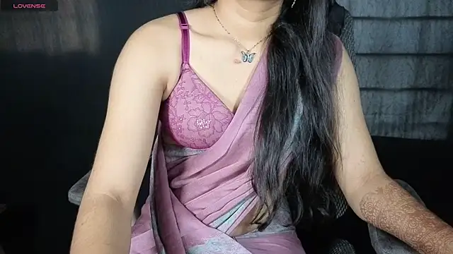 Snapshot of manogna_teluguammai chatting on 11.25.25 manogna teluguammai online show from 11.25.25