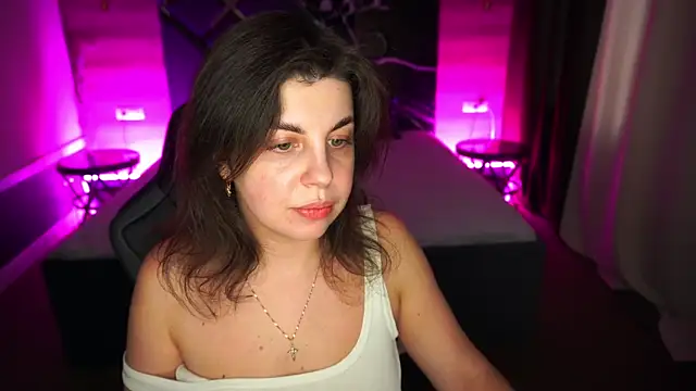 MirandaWong online show from 11.15.25