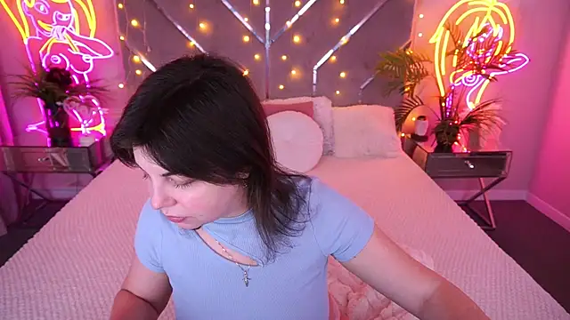 MirandaWong online show from 02.25.26