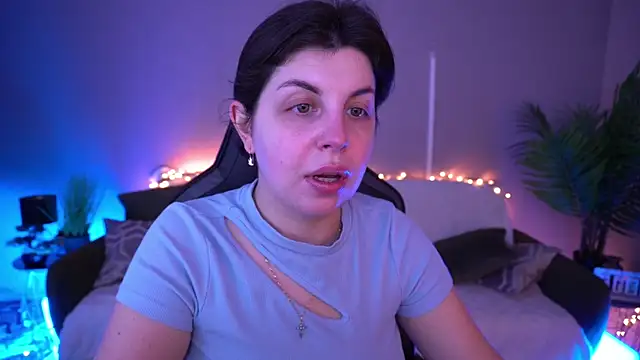 MirandaWong online show from 03.18.26