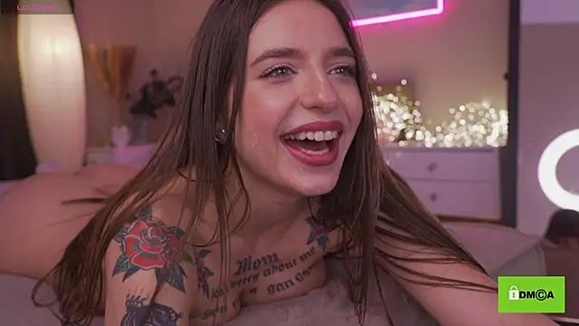 Snapshot of Deeptalkss chatting on 02.13.25 Deeptalkss online show from 02.13.25