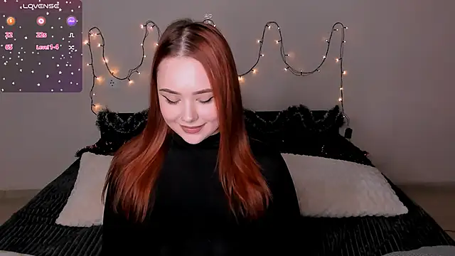 LittleKiitten online show from 12.21.24