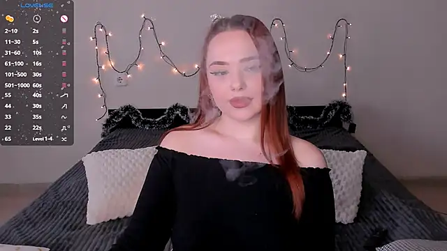 LittleKiitten online show from 12.22.24