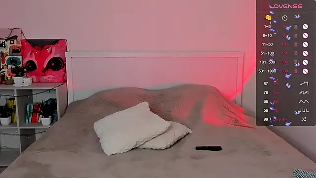 LittleKiitten online show from 09.18.25