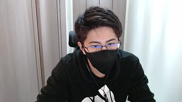 Snapshot of ryota_kkk chatting on 12.13.24 ryota kkk online show from 12.13.24