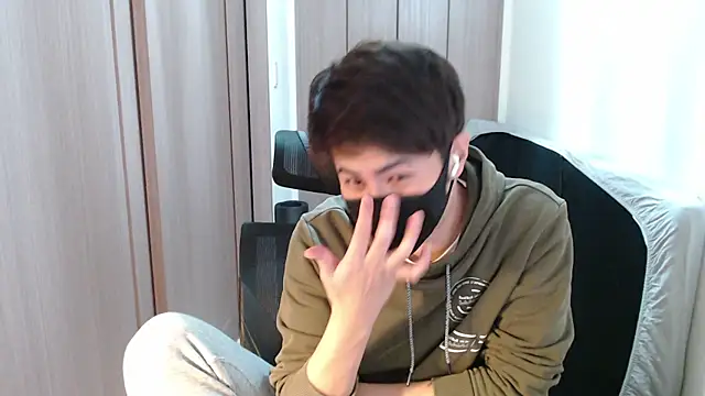 Snapshot of ryota_kkk chatting on 01.15.25 ryota kkk online show from 01.15.25