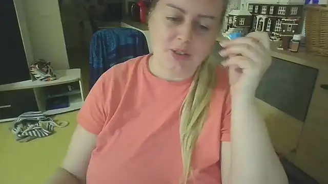 Snapshot of Meliss_Official9 chatting on 05.02.26 Meliss Official9 online show from 05.02.26