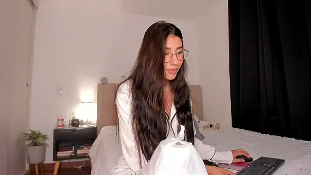 Snapshot of danna_davis18 chatting on 02.05.25 danna davis18 online show from 02.05.25