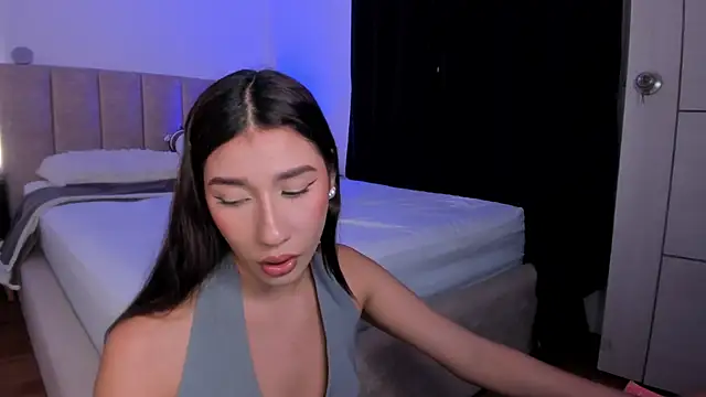 Snapshot of danna_davis18 chatting on 02.19.25 danna davis18 online show from 02.19.25