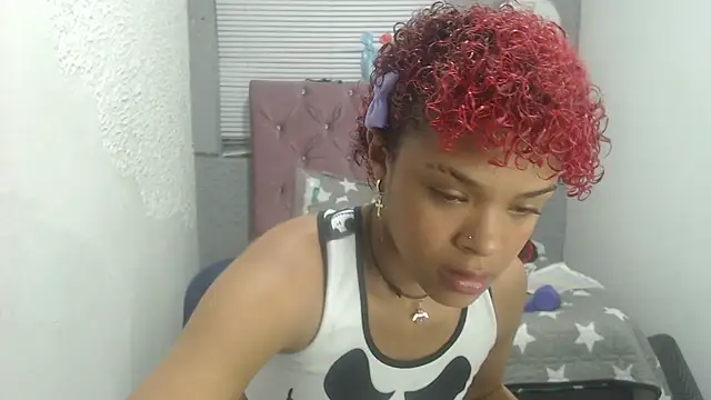 Snapshot of vainillaplaypussy chatting on 01.24.25 vainillaplaypussy online show from 01.24.25