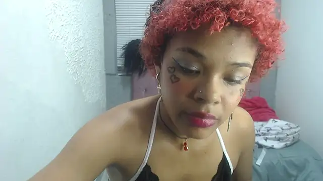 Snapshot of vainillaplaypussy chatting on 02.06.25 vainillaplaypussy online show from 02.06.25