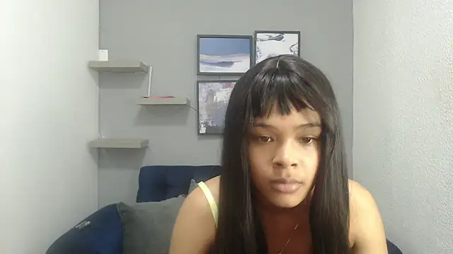 Snapshot of vainillaplaypussy chatting on 09.25.25 vainillaplaypussy online show from 09.25.25