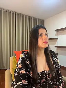 Snapshot of Alice_Biel chatting on 12.26.24 Alice Biel online show from 12.26.24