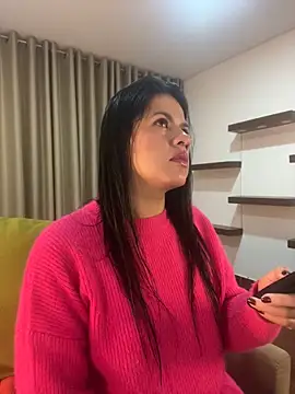 Snapshot of Alice_Biel chatting on 12.27.24 Alice Biel online show from 12.27.24