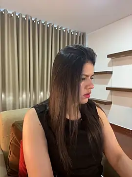 Snapshot of Alice_Biel chatting on 01.06.25 Alice Biel online show from 01.06.25