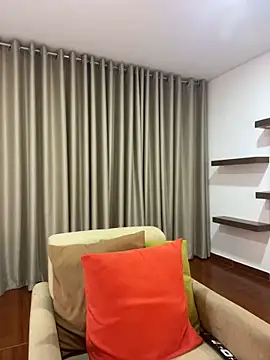 Snapshot of Alice_Biel chatting on 01.11.25 Alice Biel online show from 01.11.25