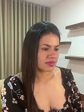 Snapshot of Alice_Biel chatting on 02.24.25 Alice Biel online show from 02.24.25