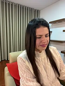 Snapshot of Alice_Biel chatting on 02.26.25 Alice Biel online show from 02.26.25