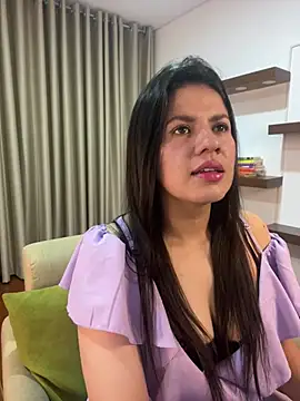 Snapshot of Alice_Biel chatting on 03.01.25 Alice Biel online show from 03.01.25