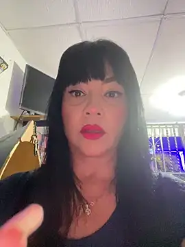 Hot beauty   online show from 04.08.26