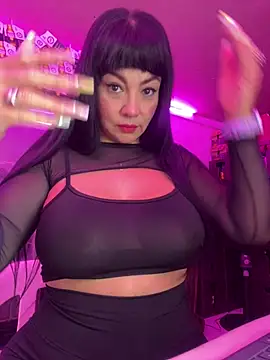 Hot beauty   online show from 04.16.26