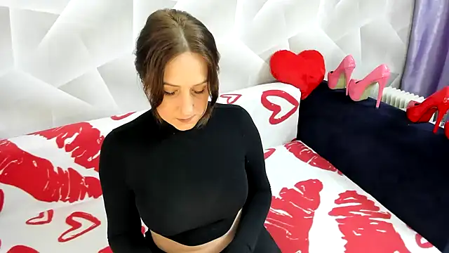 Snapshot of Sweet_Lanaaaaa chatting on 02.17.26 Sweet Lanaaaaa online show from 02.17.26